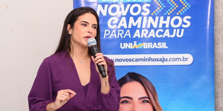 Semáforos inteligentes e renovação frota do transporte integram propostas de Yandra
