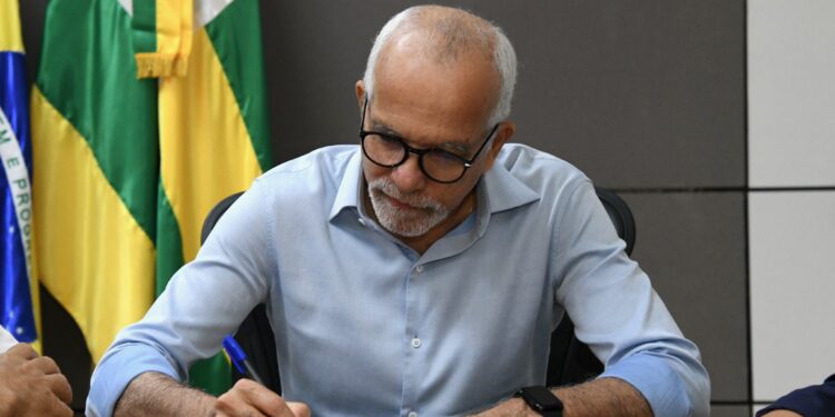 Prefeitura de Aracaju pagará salários de servidores neste sábado