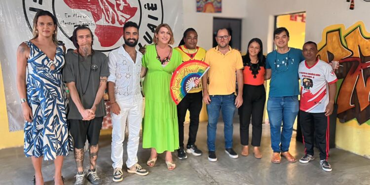 Linda Brasil visita Tobias Barreto e reforça demandas por educação e cultura no município