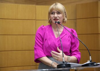 Linda Brasil lamenta casos de violência contra a mulher em Sergipe