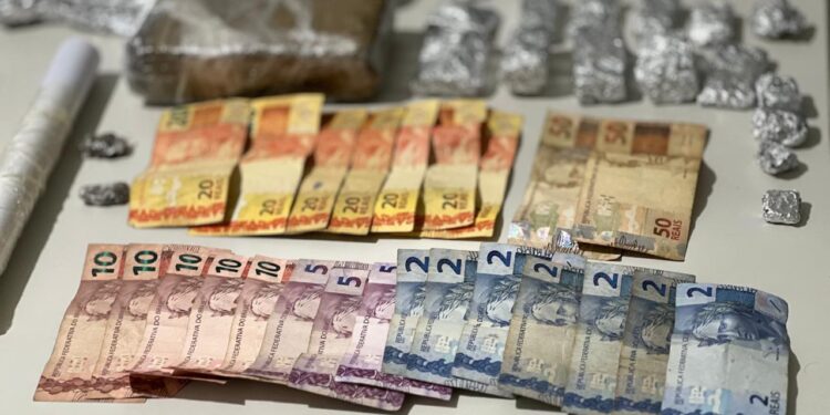 Polícia Civil desarticula ponto de tráfico de drogas no Bairro Padre Pedro