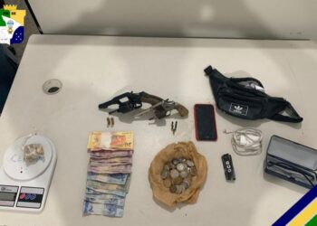 Polícia Militar prende homens e apreende armas de fogo em Aracaju