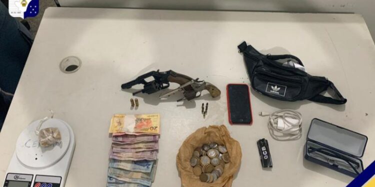 Polícia Militar prende homens e apreende armas de fogo em Aracaju