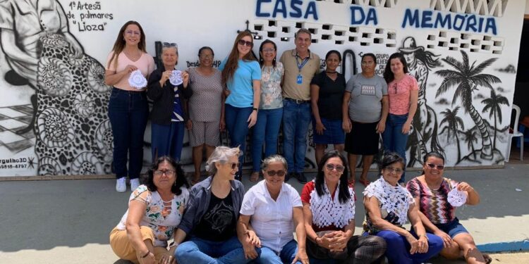 Katarina visita e apoia associação de artesãs de povoado Palmares
