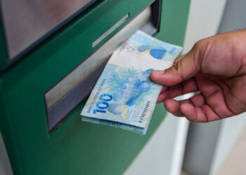 Governo de Sergipe começa a pagar os salários nesta quarta