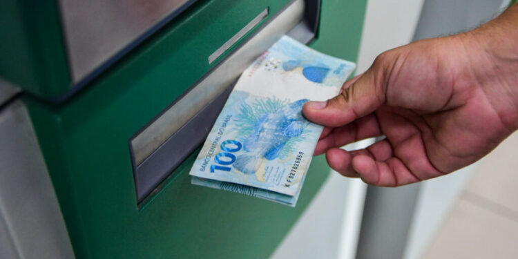 Governo de Sergipe começa a pagar os salários nesta quarta