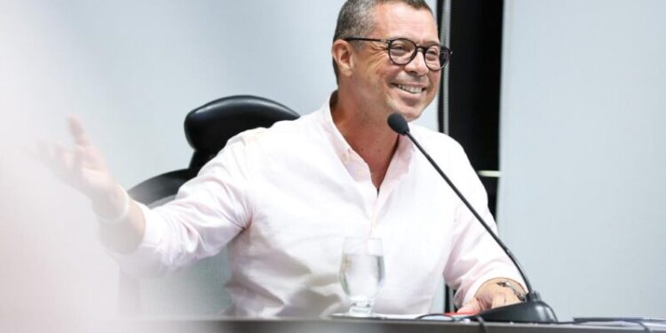 Governador Fábio Mitidieri responde aos ataques de Valmir e chama de ‘vitimismo’