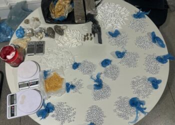 Operação da Polícia Civil intercepta mãe e filho investigados por tráfico de drogas em Itabaiana