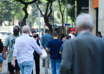 InfoGripe indica aumento de síndromes respiratórias por covid-19