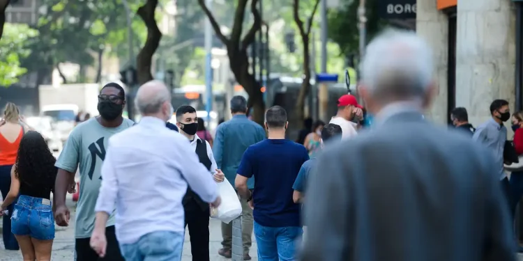 InfoGripe indica aumento de síndromes respiratórias por covid-19