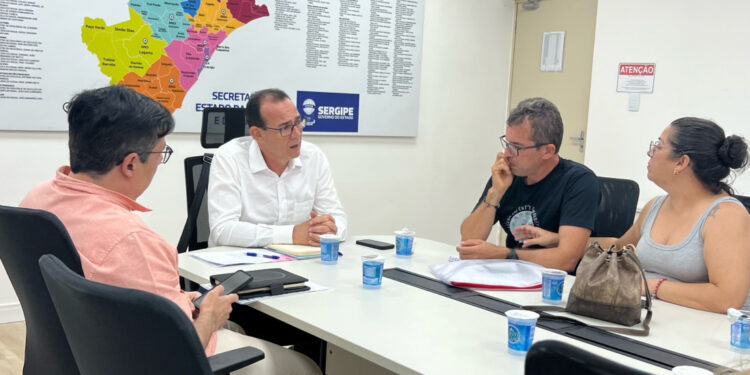 Gestão da Seduc recebe diretoria do Sintese e reafirma compromisso com o magistério