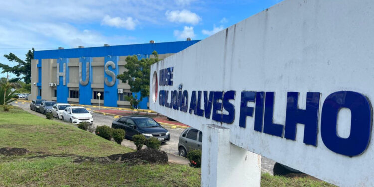 Laboratório de Análises Clínicas do Huse já realizou mais de 600 mil exames em 2024