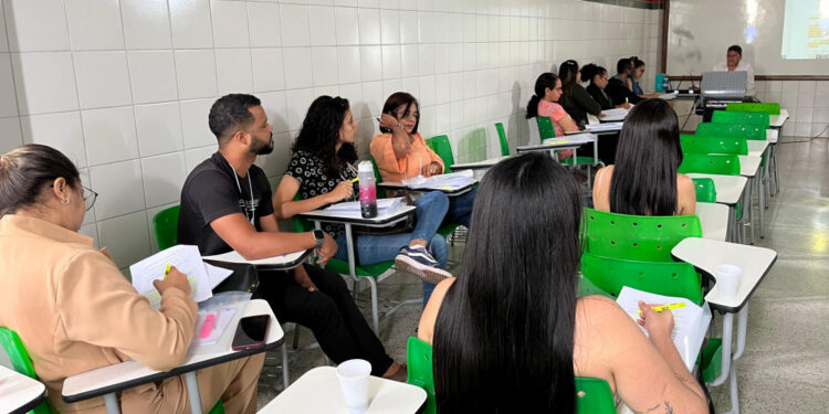 SES realiza curso voltado à qualificação de coordenadores e fiscais de vigilância sanitária municipais