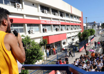 ‘Bloquinho do Enem’ levará alunos e pais às ruas em prol do meio ambiente