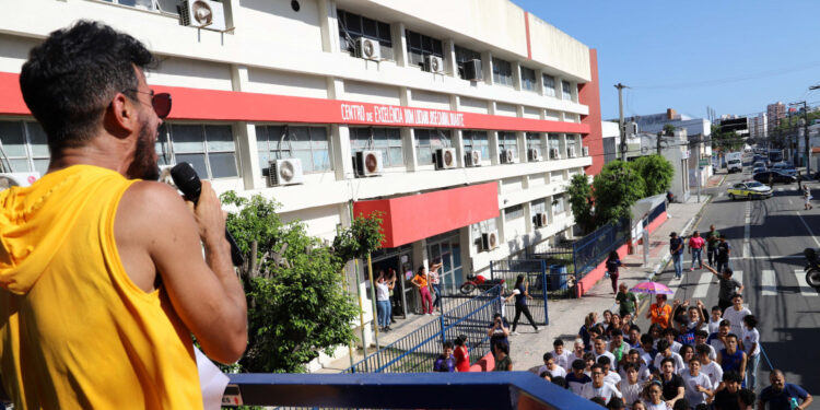 ‘Bloquinho do Enem’ levará alunos e pais às ruas em prol do meio ambiente