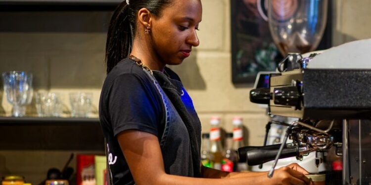 Sergipe lidera crescimento nacional no setor de serviços com alta de 10%