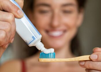 Cirurgião dentista desvenda mitos e verdades sobre saúde bucal