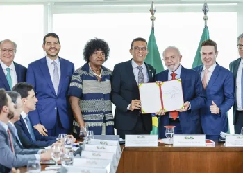 Lula sanciona leis que reconhecem gospel, grafite e Festa do Sairé