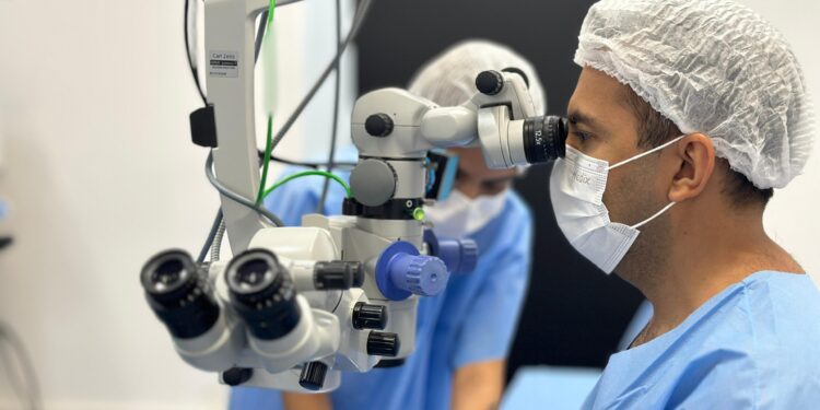Cirurgia refrativa: conheça o procedimento que corrige miopia e outros problemas