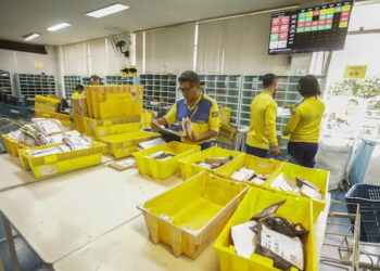 Correios: Inscrições para concurso com salários de até R$ 10,3 mil abrem na quinta-feira