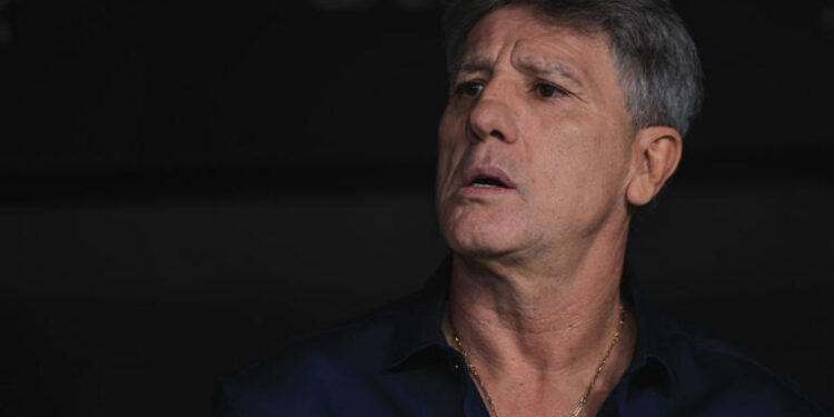 Diretoria do Grêmio se reúne e toma decisão sobre futuro de Portaluppi