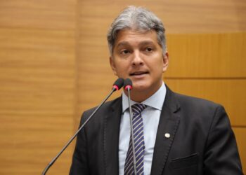 Dr. Samuel solicita ao governador que obras de infraestrutura de Socorro sejam incluídas no programa Acelera Sergipe
