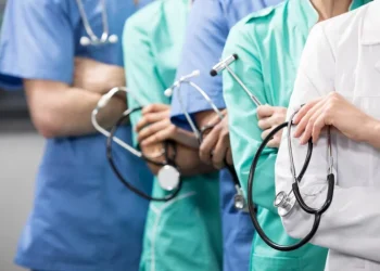 A cada três horas, um médico é vítima de violência no Brasil, revela CFM