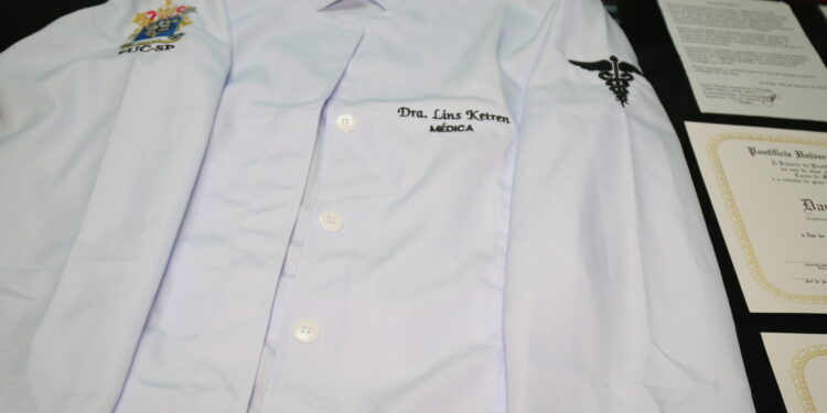 PC prende em flagrante falsa médica durante tentativa de obtenção de registro profissional junto ao CRM em Aracaju