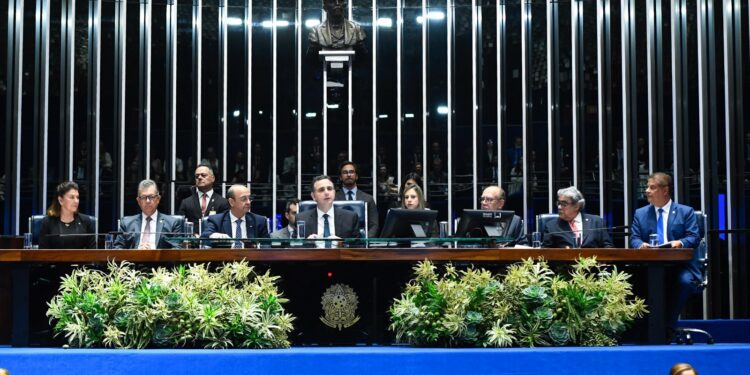 Senador Laércio Oliveira enaltece no Congresso o papel da CNT