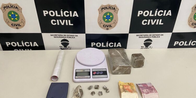 Polícia Civil prende homem em flagrante por tráfico de drogas em Carmópolis