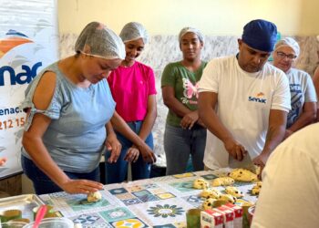 Senac oferta cursos gratuitos de confeitaria natalina em Cristinápolis e Tobias Barreto