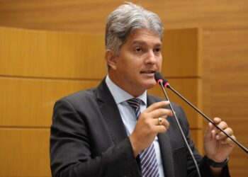 Dr. Samuel vai até a Polícia Federal denunciar crimes eleitorais cometidos em Socorro