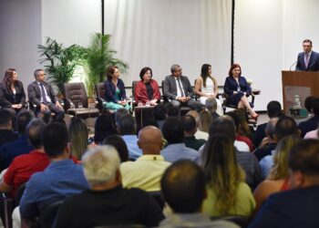 TCE promove evento sobre transição responsável para prefeitos eleitos e equipes de transição