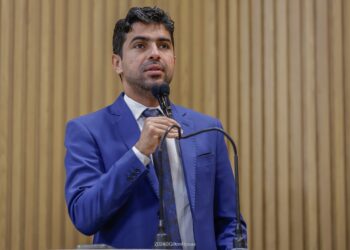 “Famílias estão sendo destruídas por apostas”, alerta Pastor Diego
