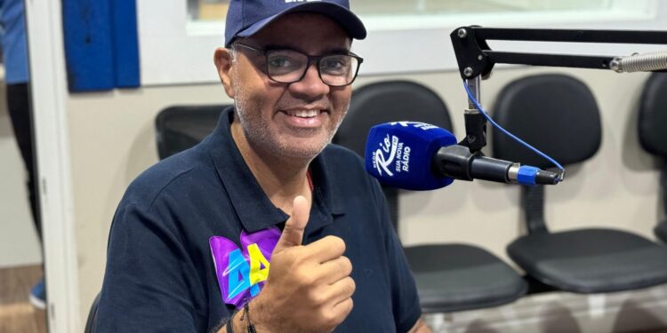 Everton da Saúde e Saininho apresentam propostas na entrevista à Rádio Rio FM