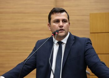 Marcos Oliveira comemora vitória dos correligionários nas eleições municipais