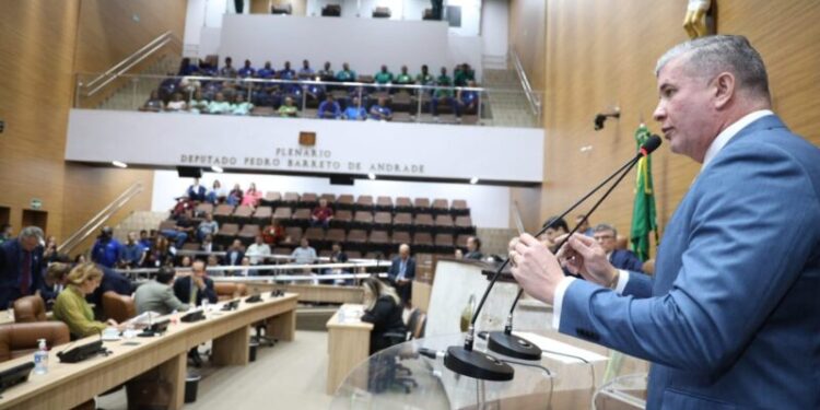 Aprovado veto ao PL sobre a regulamentação de táxis-lotação na Grande Aracaju