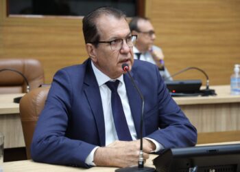 Deputado destaca o desempenho estudantes da rede pública