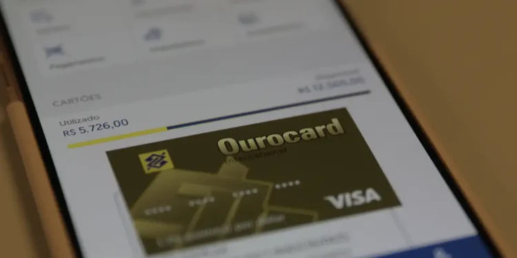 Operação da polícia desarticula esquema de fraudes no Banco do Brasil