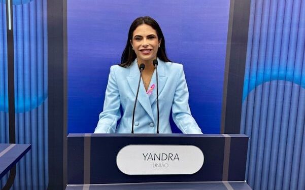 Yandra é a candidata que apresenta mais projetos no debate da TV