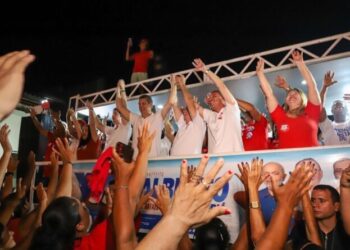 Ministro Márcio Macedo finaliza mais um dia de compromissos no interior sergipano, reforçando o apoio ao time de Lula em Sergipe