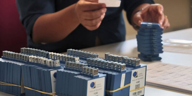 TRE-SE realiza cerimônia de geração de mídias das urnas de Aracaju para o 2º turno