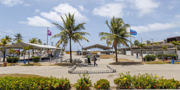 Montagem da estrutura da Vila da Criança segue em ritmo acelerado