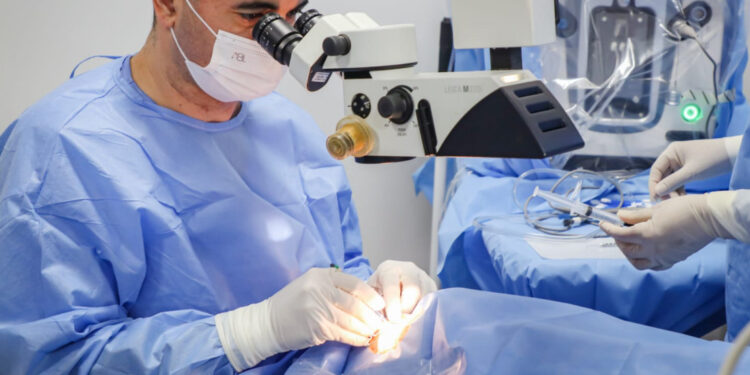 Mais de 6 mil pacientes já foram beneficiados com cirurgias oftalmológicas dentro do Enxerga Sergipe