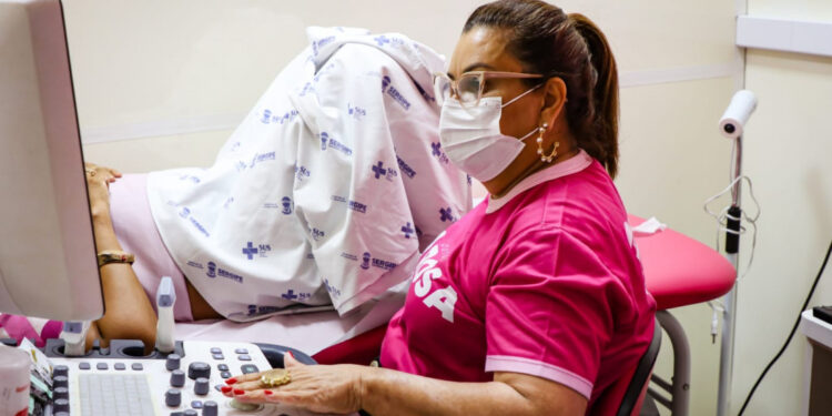 Secretaria da Saúde oferta consultas e exames ginecológicos no Presídio Feminino