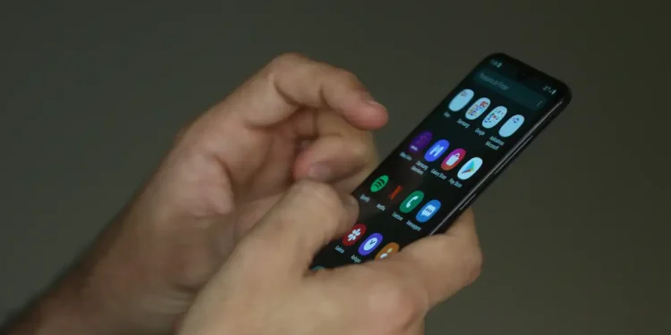 STF marca para novembro julgamento sobre redes sociais no Brasil