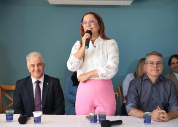 Delegada Katarina acompanha entrega de Planos de Recuperação a municípios sergipanos 