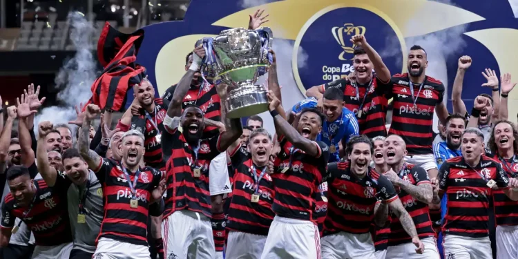 Rio e Flamengo assinam compromissos para construção de estádio