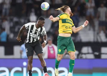 Brasileirão: Botafogo empata com Cuiabá e vê cair vantagem na ponta