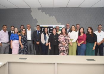 Realidade da educação em tempo de transição é discutida no TCE